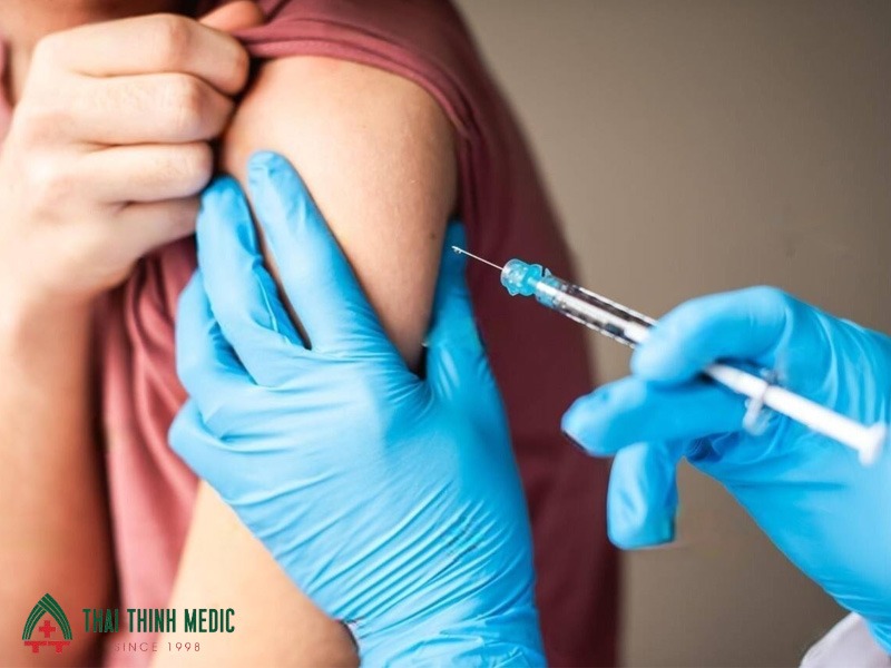 cach-phong-benh-viem-phoi-tiem-vaccine