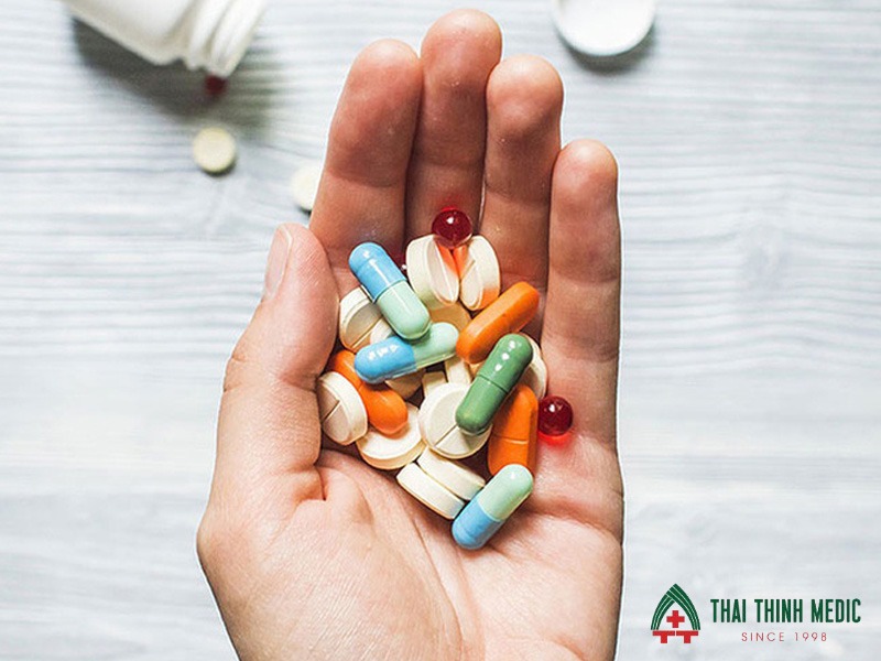cach-tri-me-day-tai-nha-tu-y-dung-thuoc