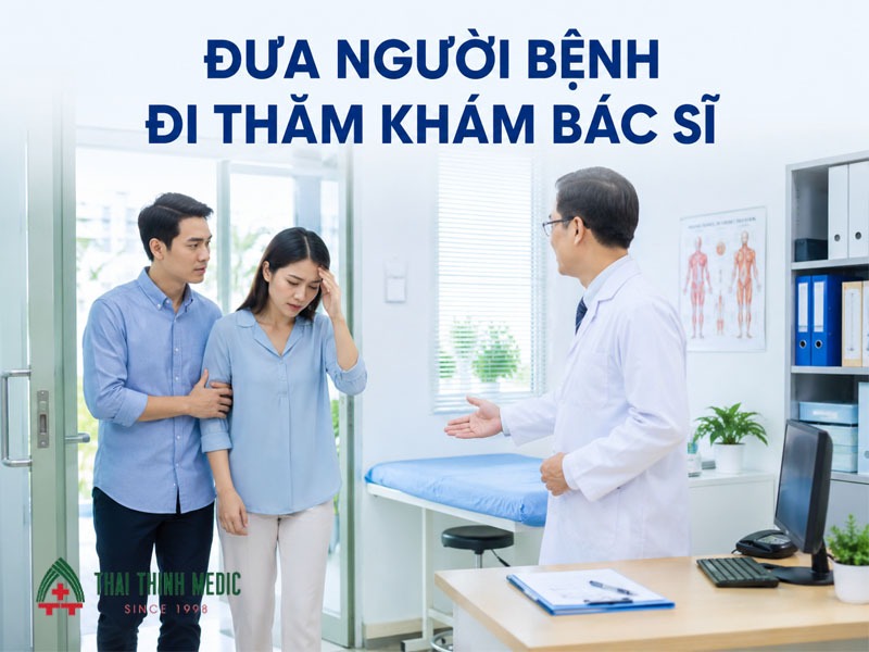 dua-nguoi-benh-di-bac-si-khi-bi-tang-natri-mau-do-mat-nuoc