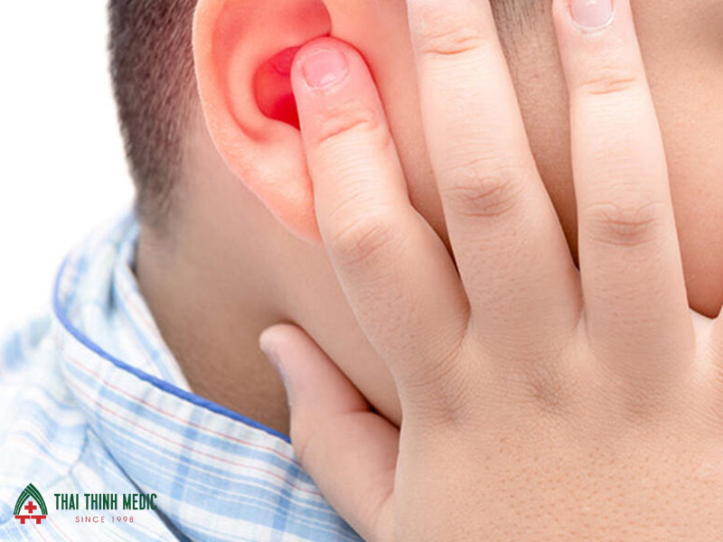 Bệnh viêm tai giữa cấp là gì? Triệu chứng và cách điều trị